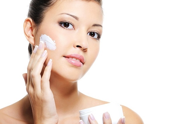 Những lưu ý để sử dụng kem dưỡng da tốt nhất