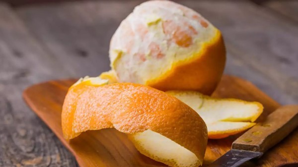 Nước vỏ cam chứa rất ít calo và đường