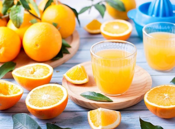 100ml nước cam bao nhiêu calo?