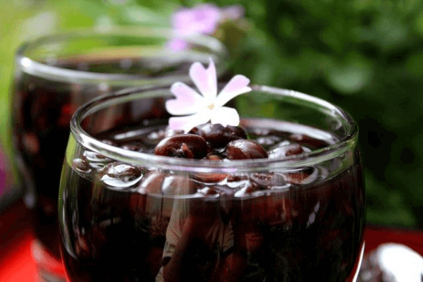Một số lưu ý khi uống nước đậu đen