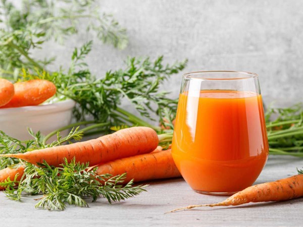 Lợi ích của nước ép cà rốt