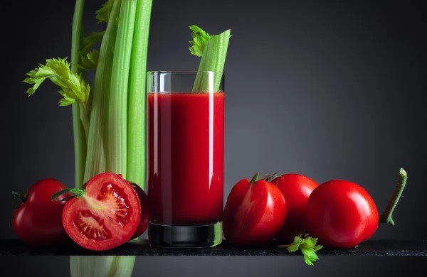 Cần tây và cà chua giúp giảm cân an toàn