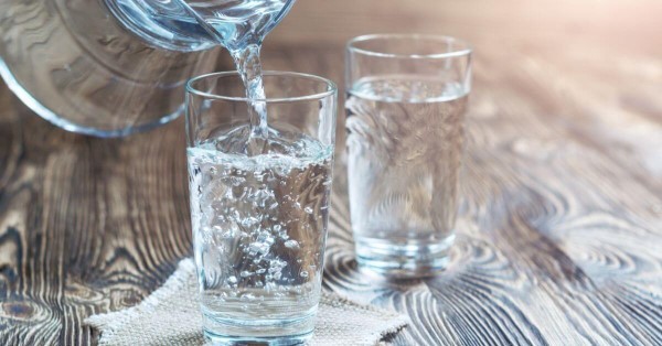 1 ly nước lọc có bao nhiêu calo?