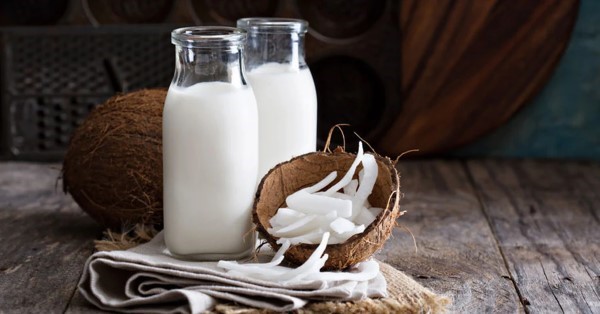 Cách dùng nước cốt dừa không tăng cân