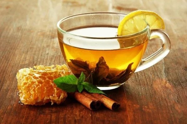 Trà ô long với mật ong đốt cháy mỡ hiệu quả